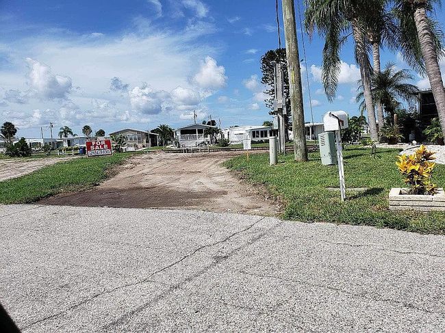 Photo of 504 Clarion Pl, North Port, FL