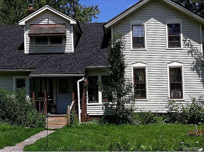 Photo of 10010 Transit Rd
