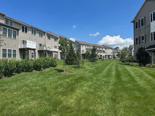 Photo of 207 Saddlebrook Dr, Bensalem, PA