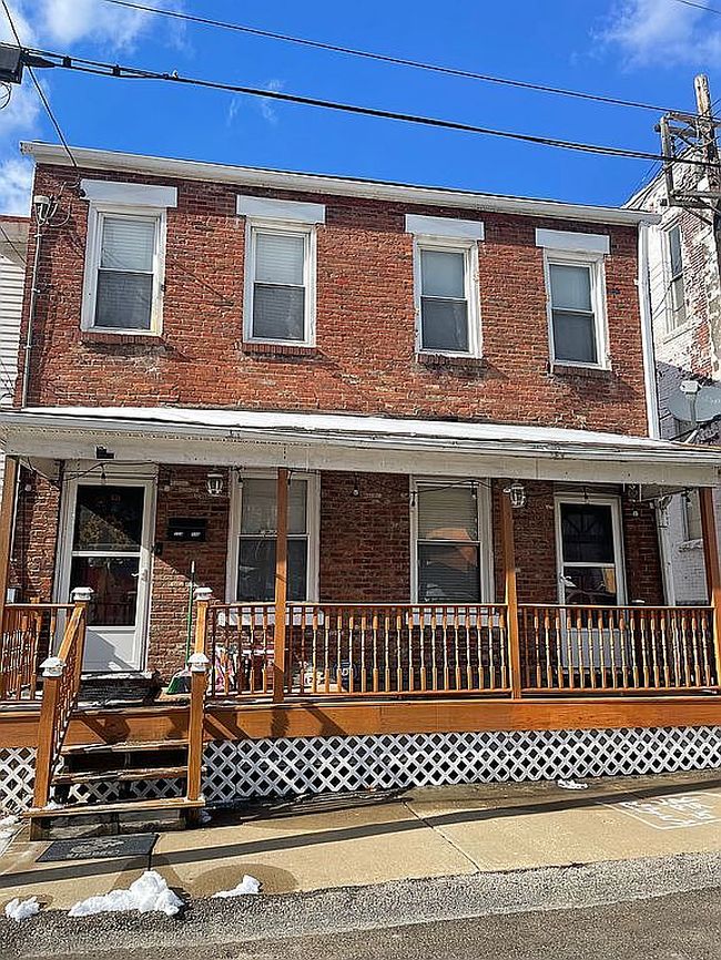 Image of 110 Earl St