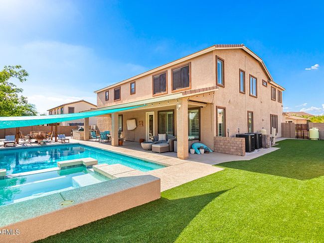 Preview of property located at 21521 E Twin Acres Ct