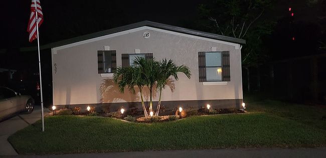 Additional photo 1 of property located at 837 Royal View Cir