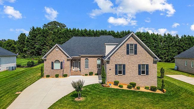 Photo of 1880 Colby Dr