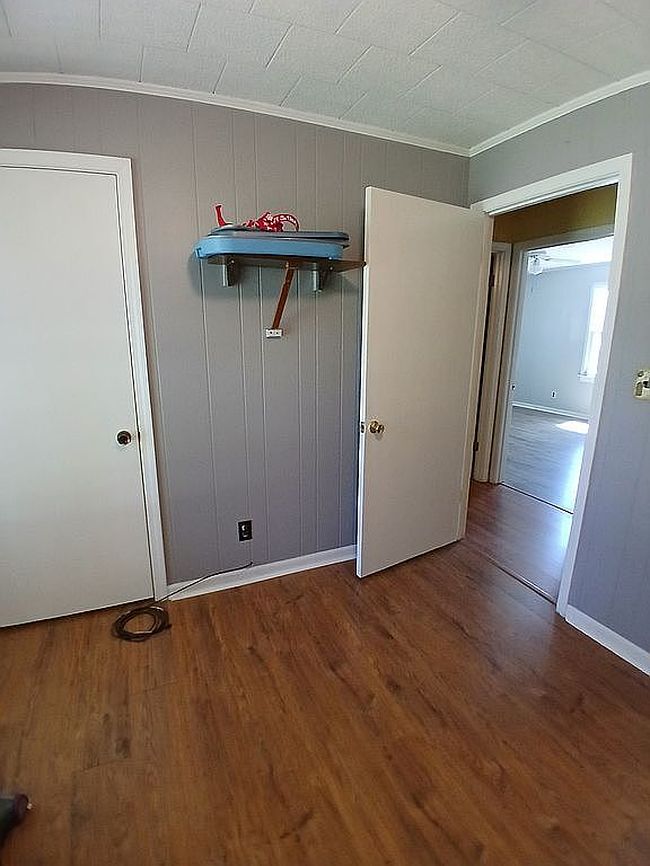 Image of 1403 Lynn Pl