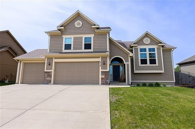 Photo of 1715 Nw 93rd St, Kansas City, MO