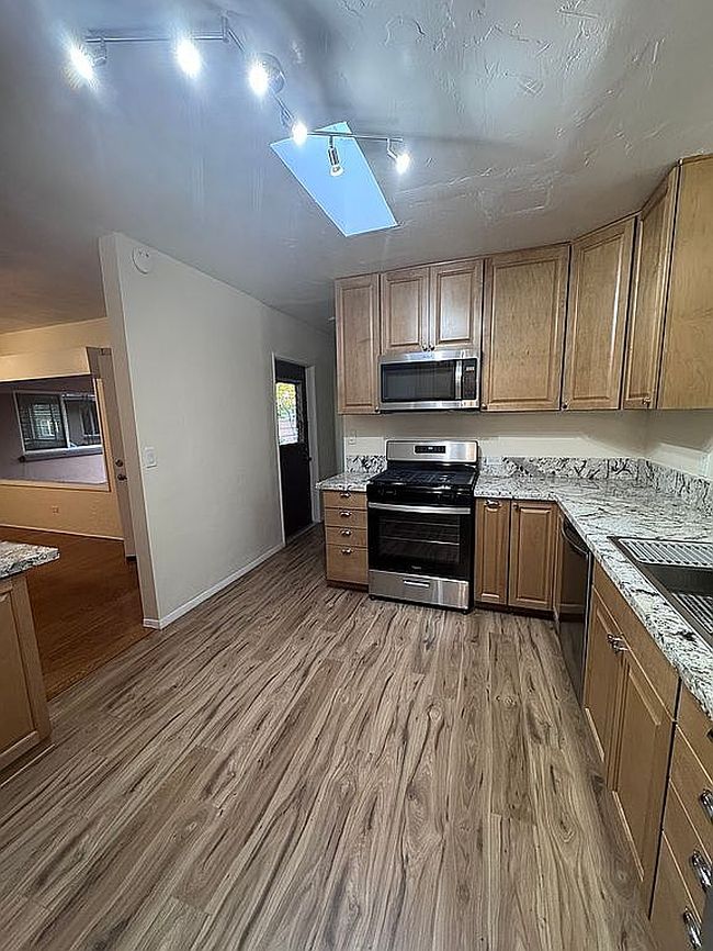 Image of 4149 E Oxford Dr