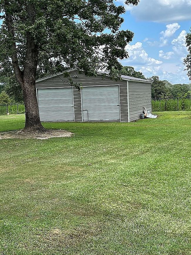 Photo of 337 Oakland Dr Se, Calhoun, GA