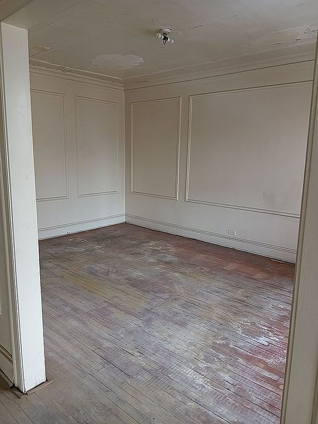 Image of 2225 E 70th Pl #1A