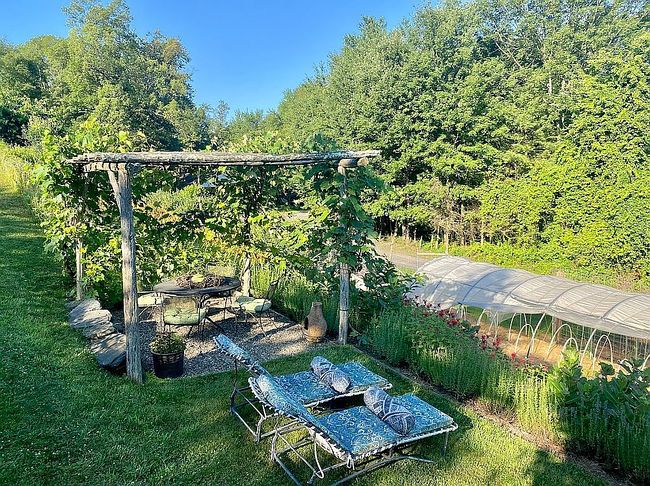 Photo of 434 Joys Ln, Hurley, NY