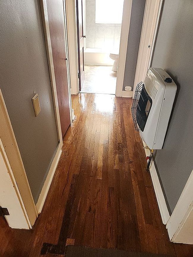 Image of 320 Pinewood St