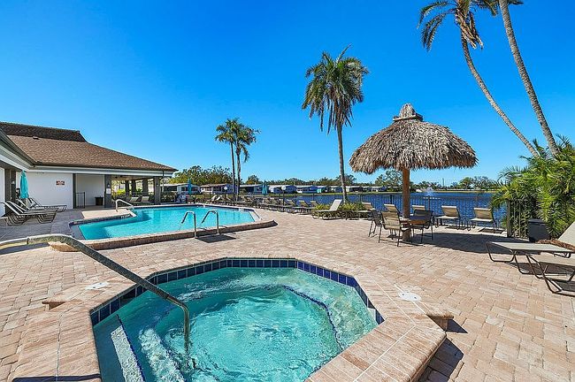 Image of 702 Hibiscus Ln #702