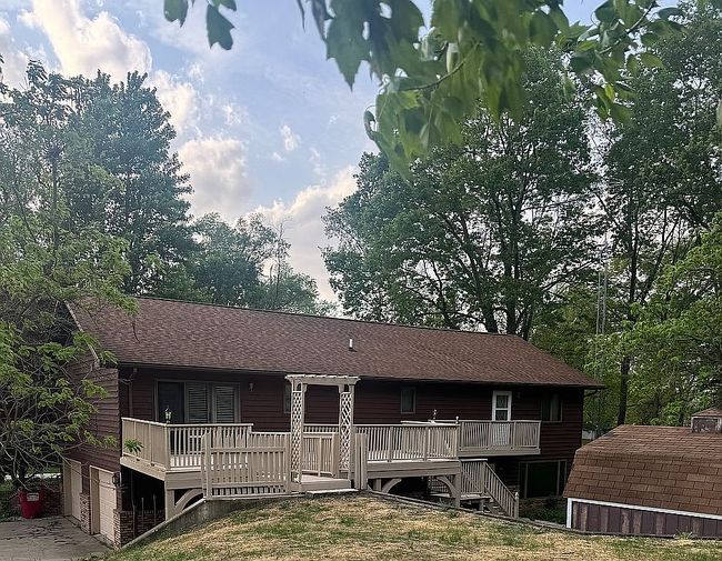 Image of 1391 N Riverside Dr