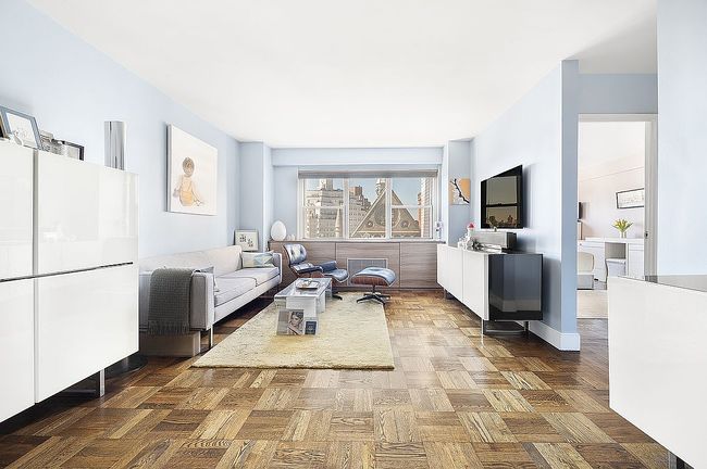 Photo of 69 W 9th St Apt 9F