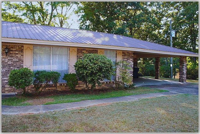 Photo of 7391 Pineridge Dr, Meridian, MS