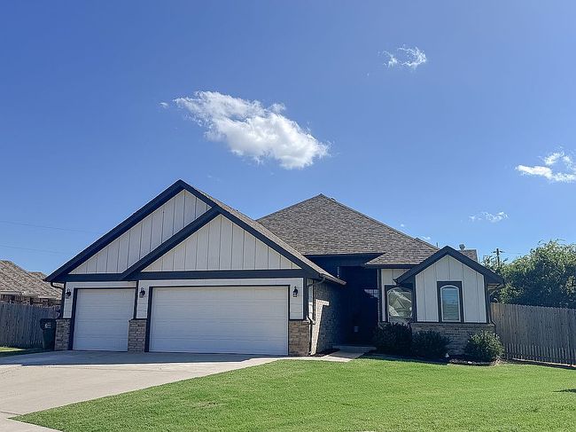 Additional photo 2 of property located at 1326 Pebble Pond Dr