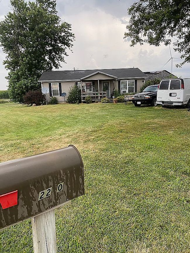 Photo of 7522 E 2250 North Rd, Danville, IL