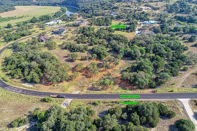 Photo of 294 River Cliff Pl, Spring Branch, TX