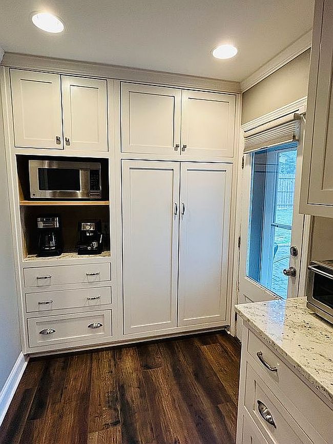 Image of 2410 Thrasher Rd