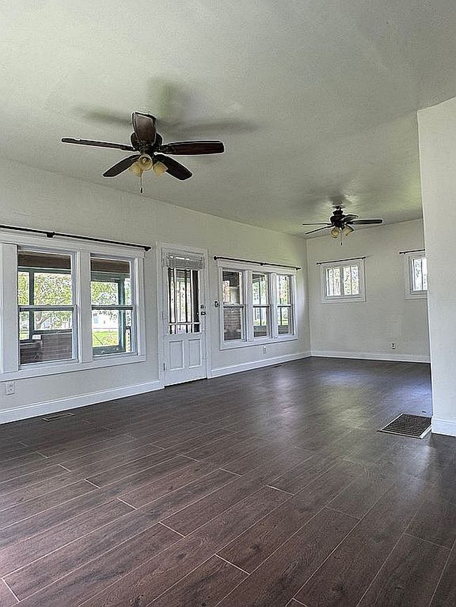 Photo of 1312 S Central Ave, Paris, IL