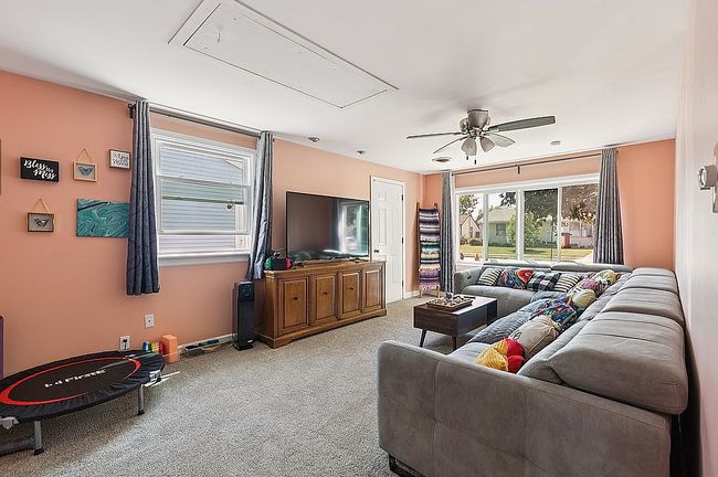 Photo of 509 Fenton Ave, Romeoville, IL