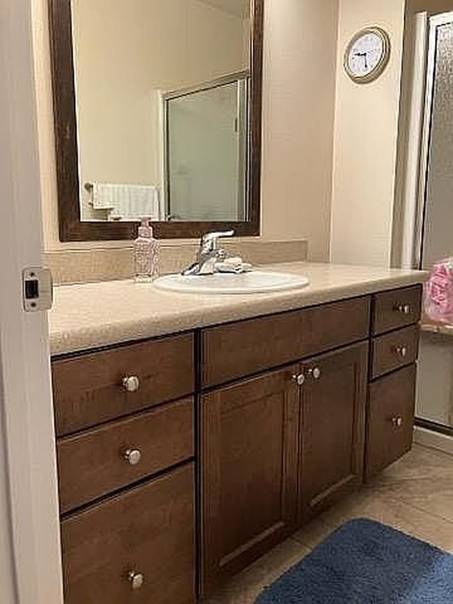 Additional photo 3 of property located at 5701 W Chestnut Ave Apt 9