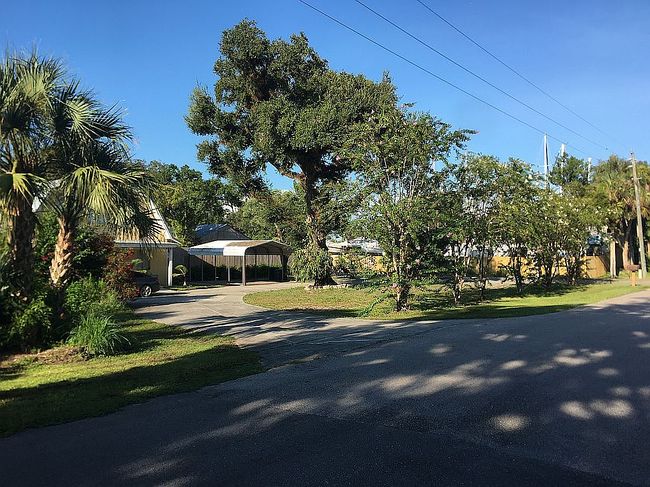 Image of 123 Riverbend Dr