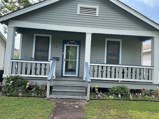 Image of 4825 Avenue N 1/2