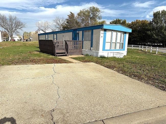 Photo of 3323 Iowa St Lot 309, Lawrence, KS