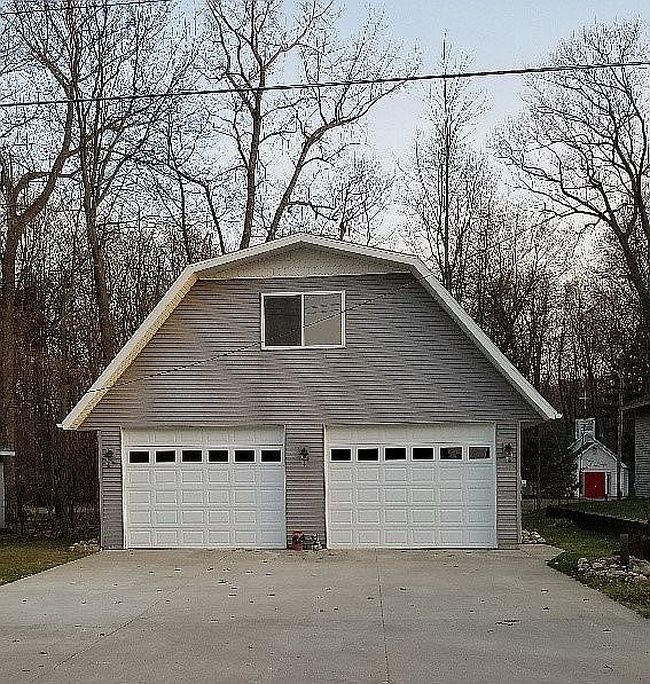 Image of 8268 Crescent Beach Rd