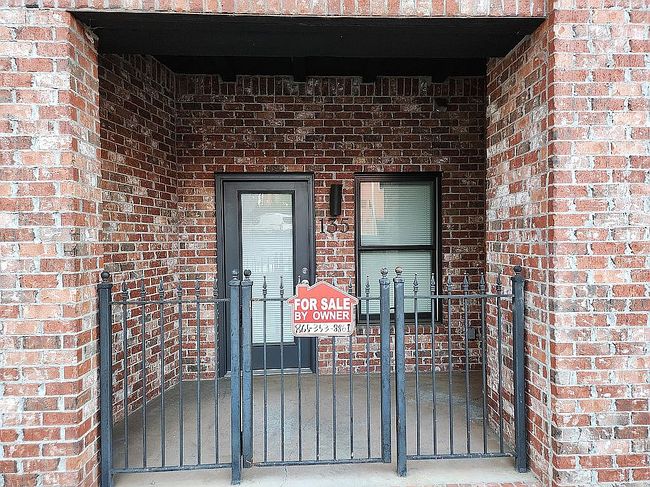 Image of 135 E Harper Ave