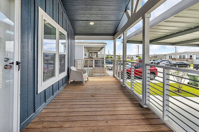 Additional photo 3 of property located at 149 Landing Ln