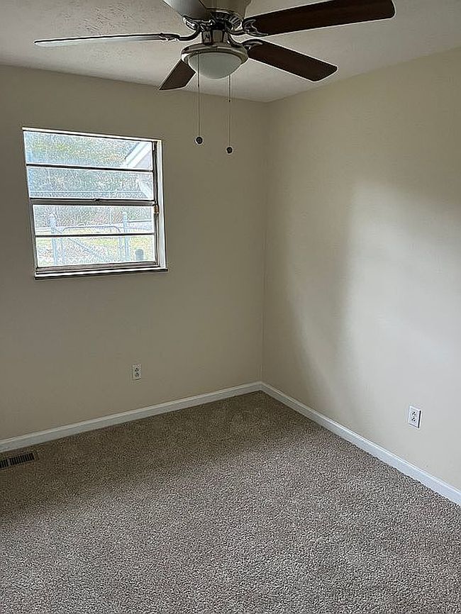 Photo of 2320 Midway Rd, Knoxville, TN