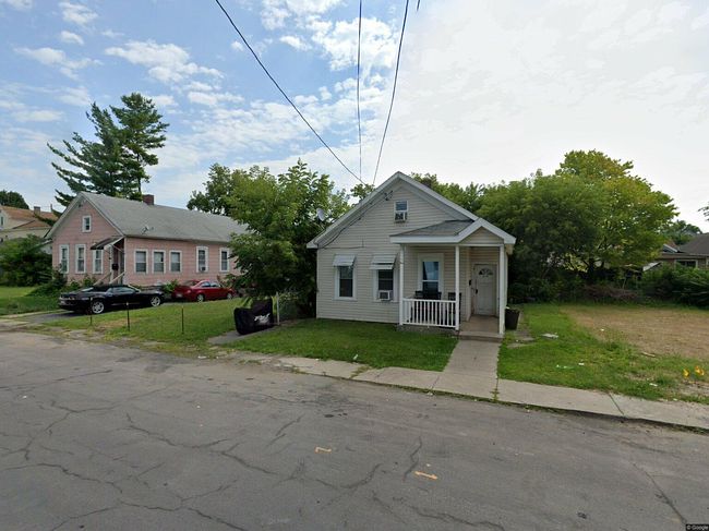 Image of 402 Craig St