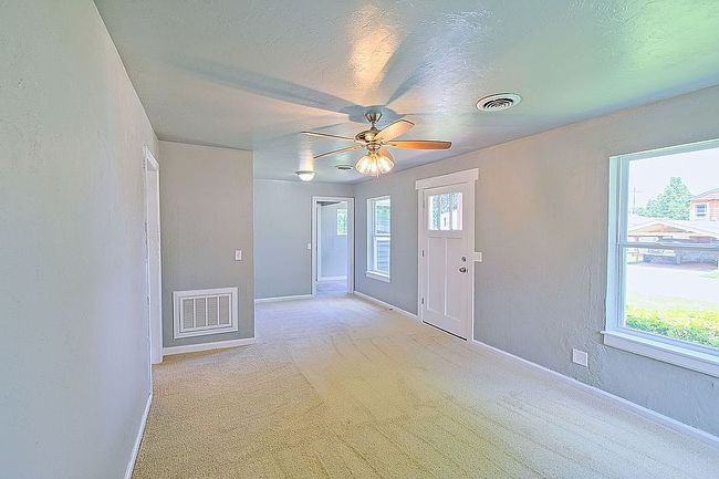 Additional photo 3 of property located at 3120 Nw 33rd St