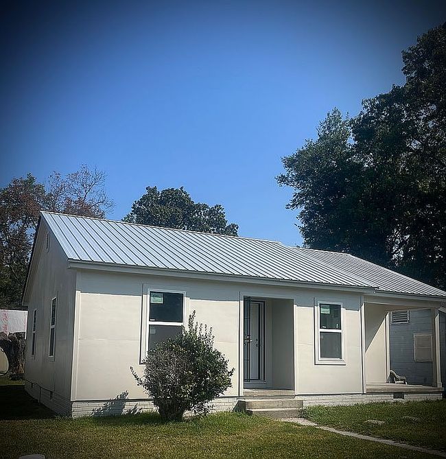 Photo of 929 School St