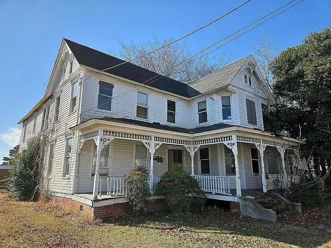 Image of 209 E Burgess St