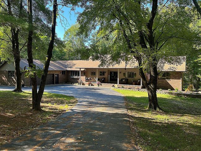 Photo of 9756 Cedar Hill Ct, Evansville, IN