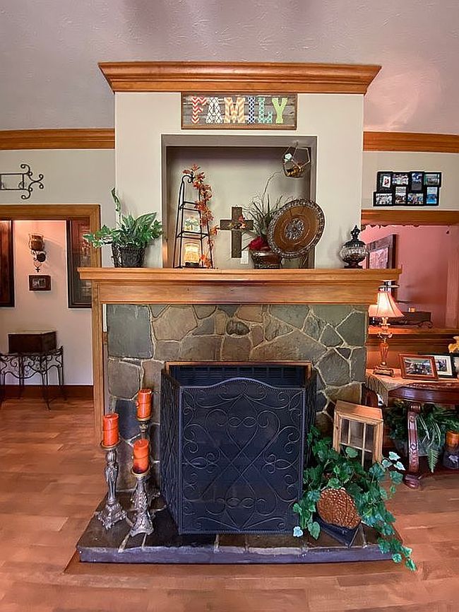 Photo of 82 Meadowlark Ln, Warm Springs, VA