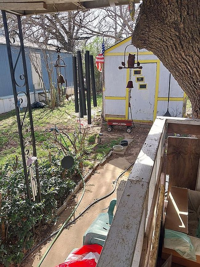 Image of 3210 La Sombra St