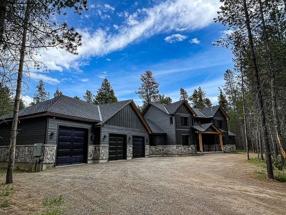 Image of 3585 Woodlands Ln