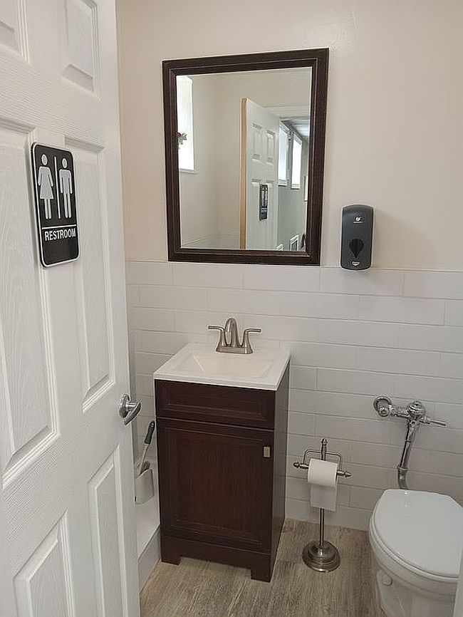 Photo of 1725 Edison Ave, Bronx, NY