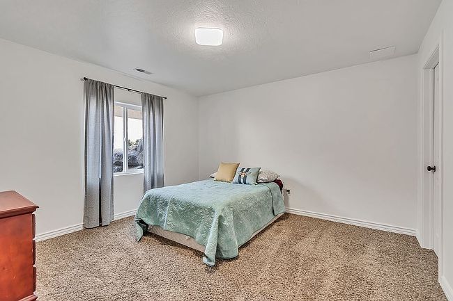 Image of 380 W Hillside Dr