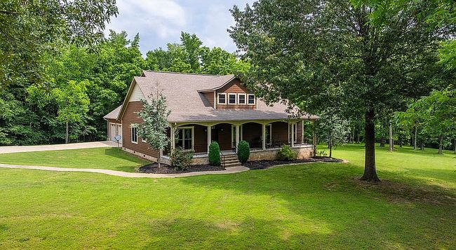 Photo of 5585 Harrison St, Batesville, AR