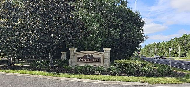 Additional photo 3 of property located at 233 Parkwood Cir