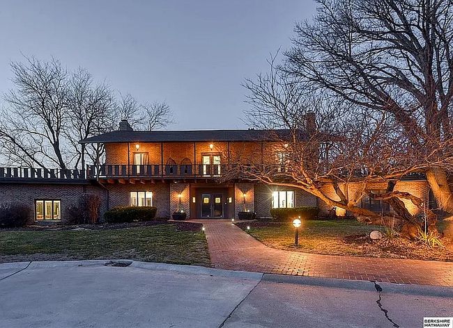 Photo of 21916 Logan Circle, Omaha, NE