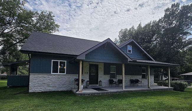 Photo of 415 W Cedar St, Riley, KS