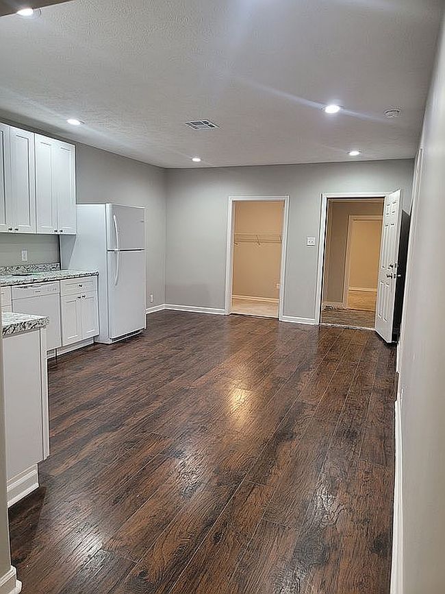 Image of 2915 Enterprise Blvd
