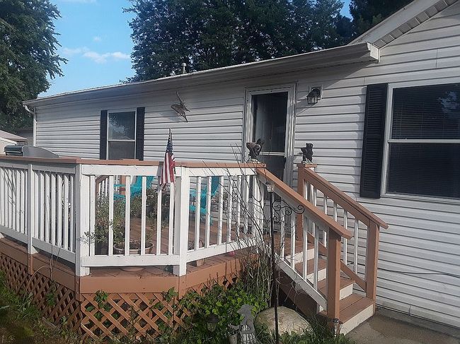 Photo of 1967 Lovell Ct, Milford, MI