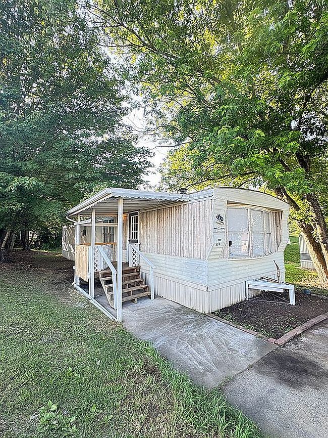 Preview of property located at 3410 Wendy St