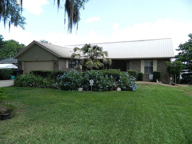 Photo of 754 Lake Shore Ter, Interlachen, FL